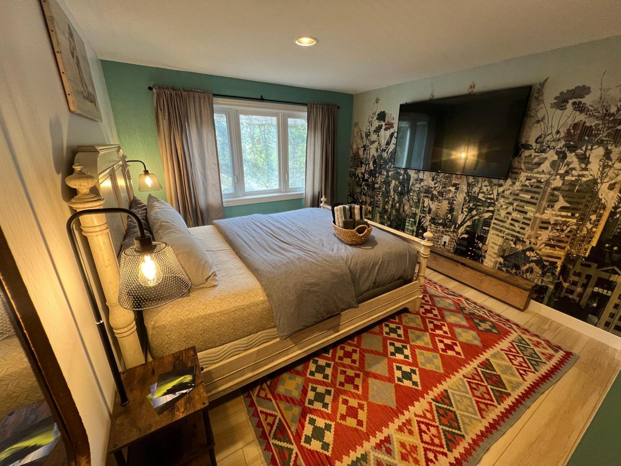 Bed and Breakfast 好丘。Hacho House Yellowknife Zewnętrze zdjęcie